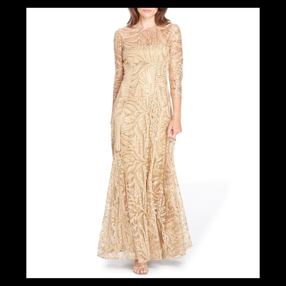 Tahari ASL
Boat Neck 3/4 Sleeve Embroidered Sequin Lace Mermaid Gown
